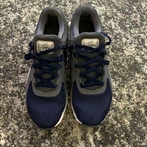 Nike Air Max Zero Essential